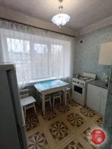 Продам 2ком. кв. на. кв. Ватутина