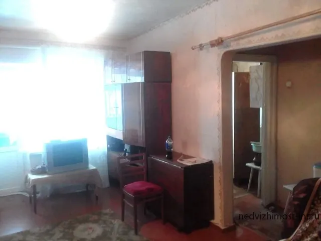 Продам 3-х комнатную квартиру в центре Молодогвардейска