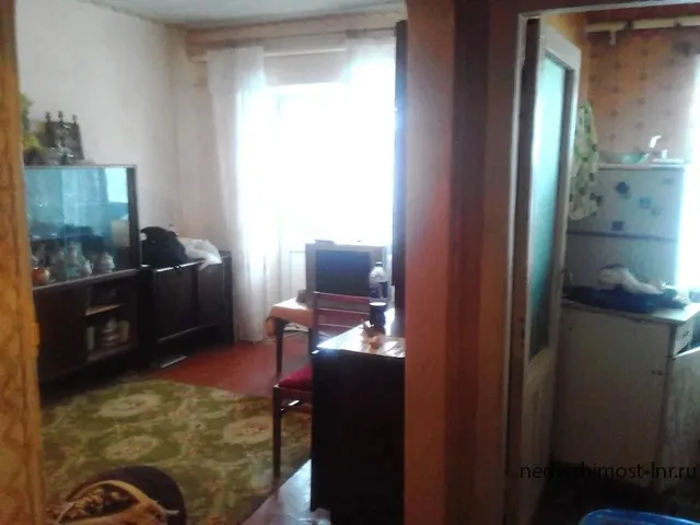 Продам 3-х комнатную квартиру в центре Молодогвардейска