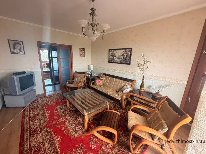 Продам 3- к квартиру на ул. Челюскинцев